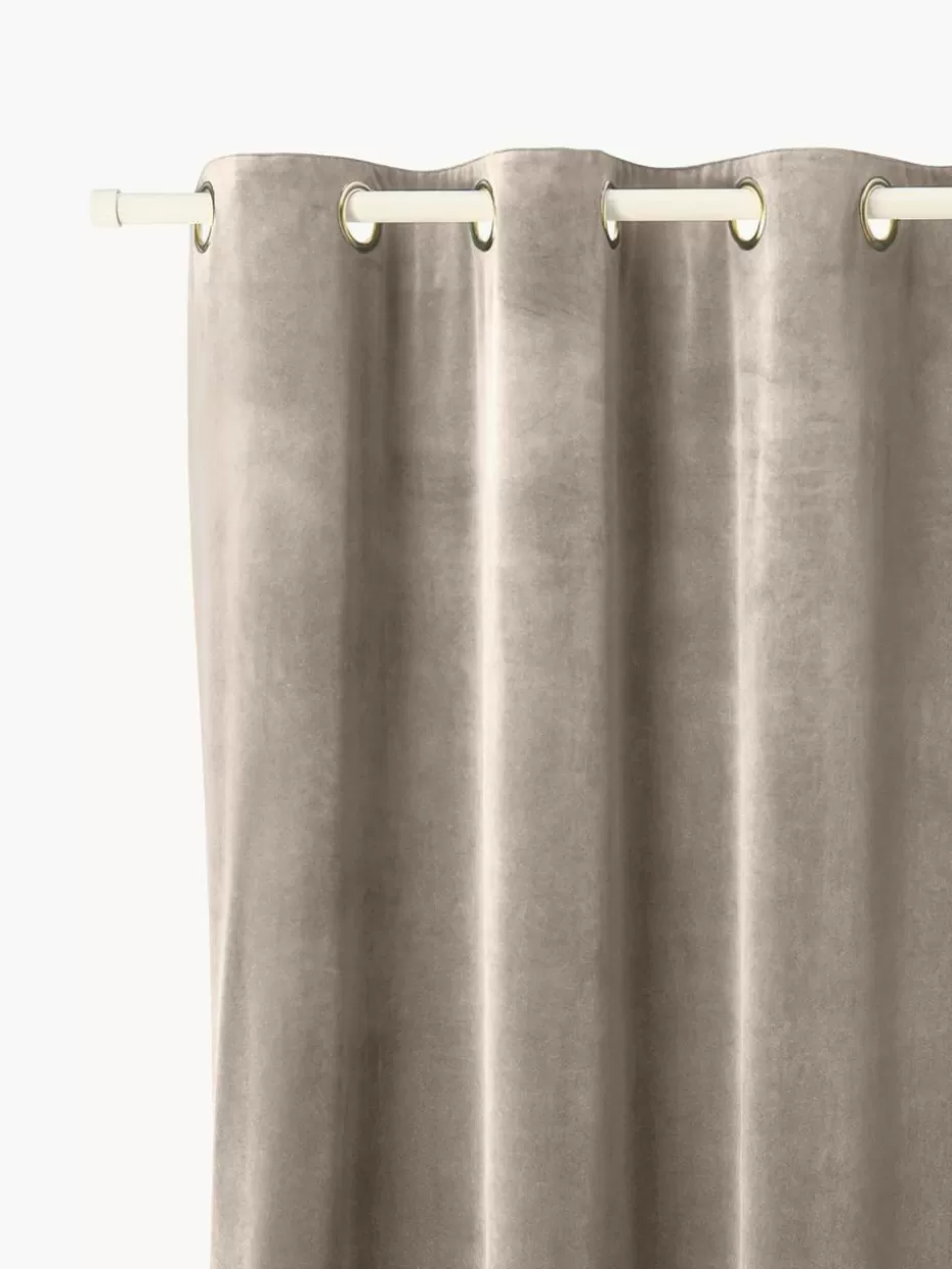 Vorhänge-Westwing Collection Abdunkelnder Samt-Vorhang Rush mit Ösen, 2 Stück Taupe