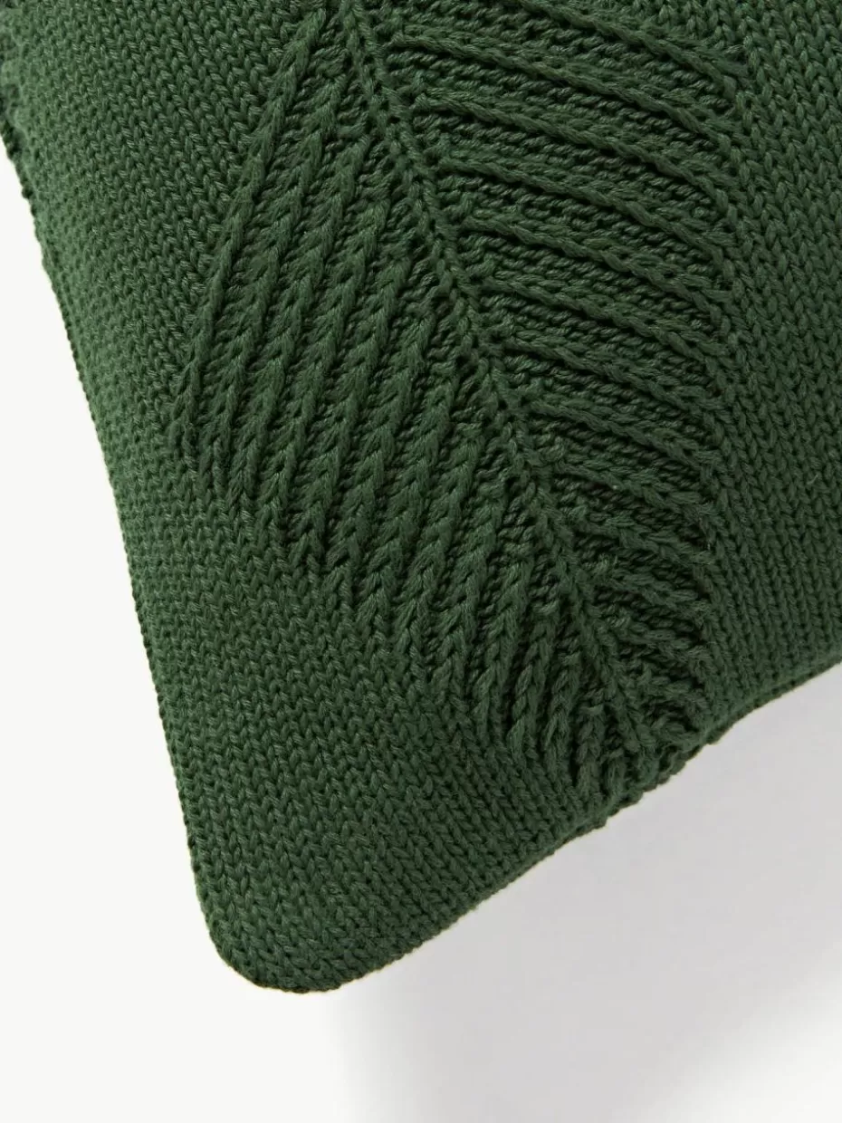 Weihnachtskissen | Dekokissen-Westwing Collection Baumwoll-Kissenhülle Beryl mit winterlichem Motiv Dunkelgrün