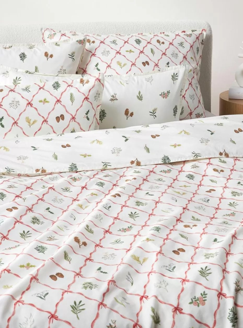 Weihnachtsbettwäsche | Family Holidays-Westwing Collection Baumwollperkal-Wendebettdeckenbezug Twigs mit winterlichen Prints Off White, Mehrfarbig