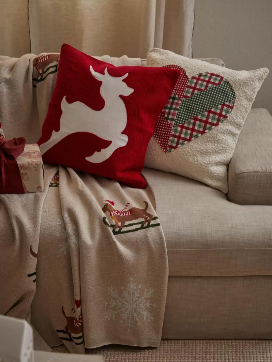 Weihnachtskissen | Dekokissen-Westwing Collection Bestickte Kissenhülle Elysia mit Hirsch-Motiv Rot, Weiß