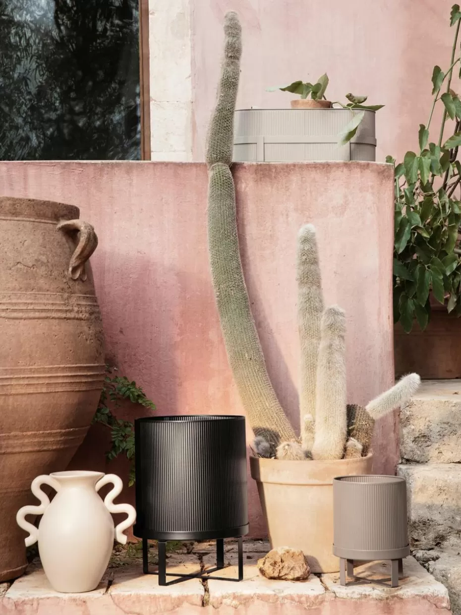 Blumentöpfe-ferm LIVING Blumentopf Bau mit geriffelter Oberfläche, H 38 cm Schwarz