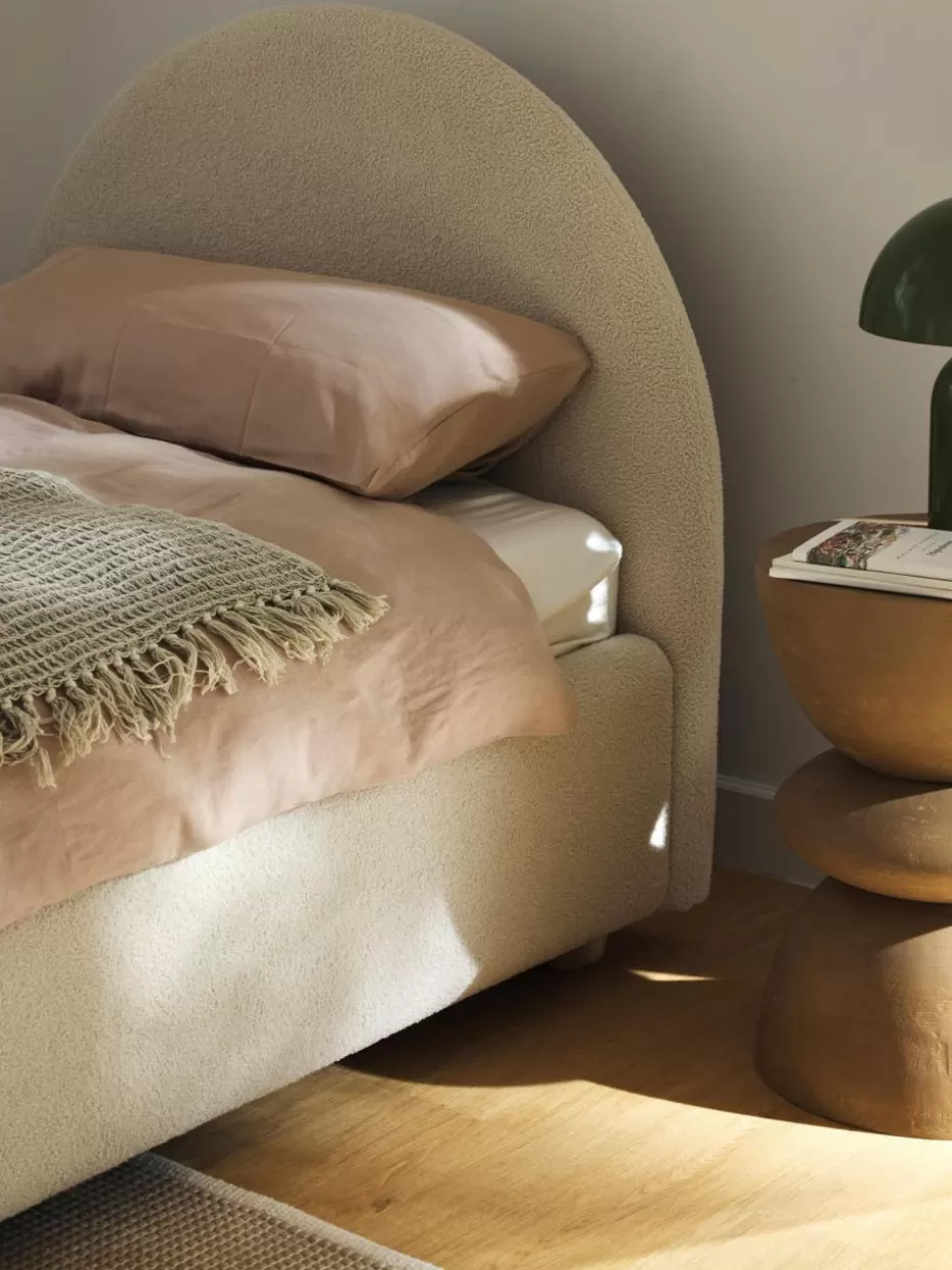 Betten-Westwing Collection Bouclé-Einzelbett Ebba mit Stauraum Bouclé Beige