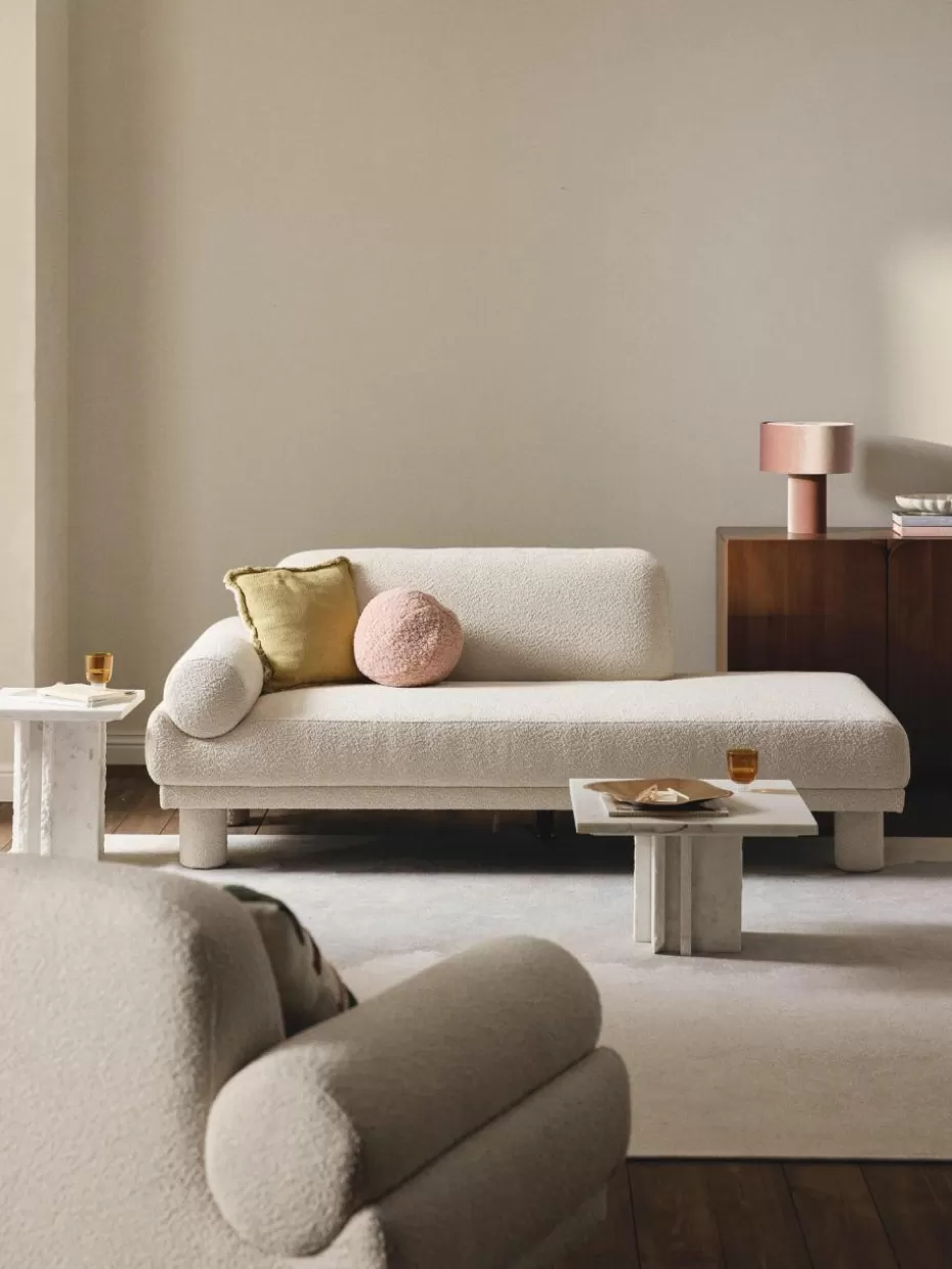 Sofas | Sofaserien-Westwing Collection Bouclé-Ottomane Lilo Bouclé Hellbeige
