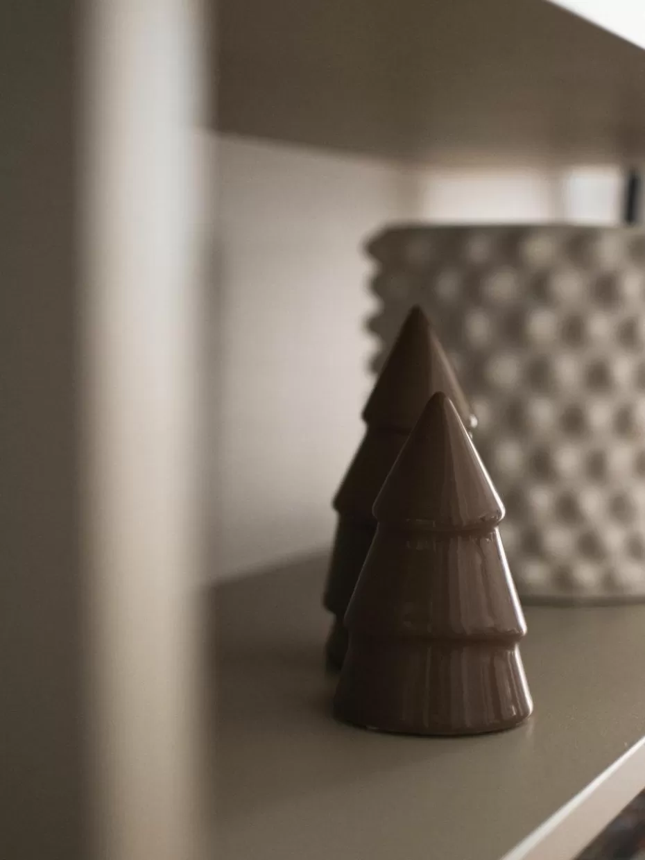 Weihnachtliche Deko-Objekte | Nordic Celebrations-DBKD Deko-Weihnachtsbaum Mole aus Keramik Braun, glänzend