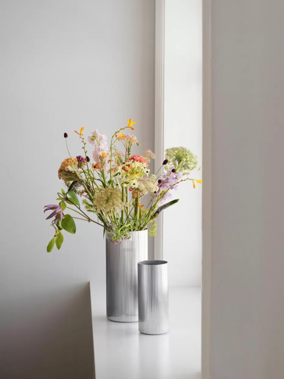 Vasen-Georg Jensen Edelstahl-Vase Bernadotte mit Rillenstruktur, H 26 cm