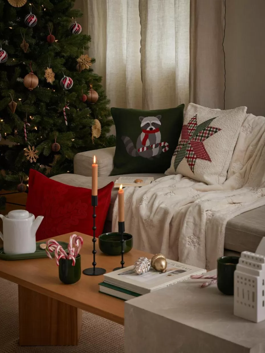Weihnachtliche Decken & Plaids | Decken & Plaids-Westwing Collection Flauschige Kuscheldecke Nari mit winterlichem Motiv