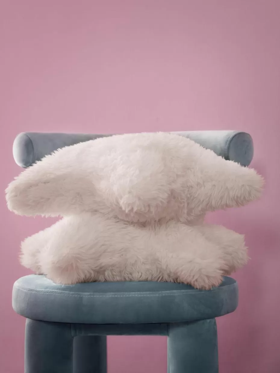 Weihnachtskissen | Family Holidays-Westwing Collection Flauschiges Kunstfell-Dekokissen Danica