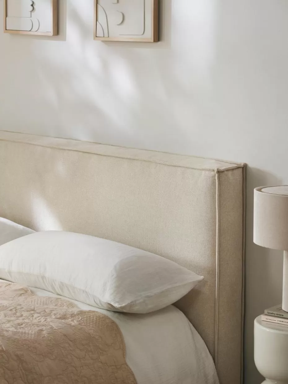 Betten-Westwing Collection Gepolstertes Kopfteil Kamila, zur Wandmontage Hellbeige
