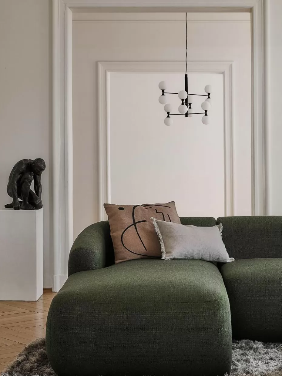 Kronleuchter | Pendelleuchten-Westwing Collection Große Pendelleuchte Grover mit Opal-Glaskugeln Weiß, Schwarz