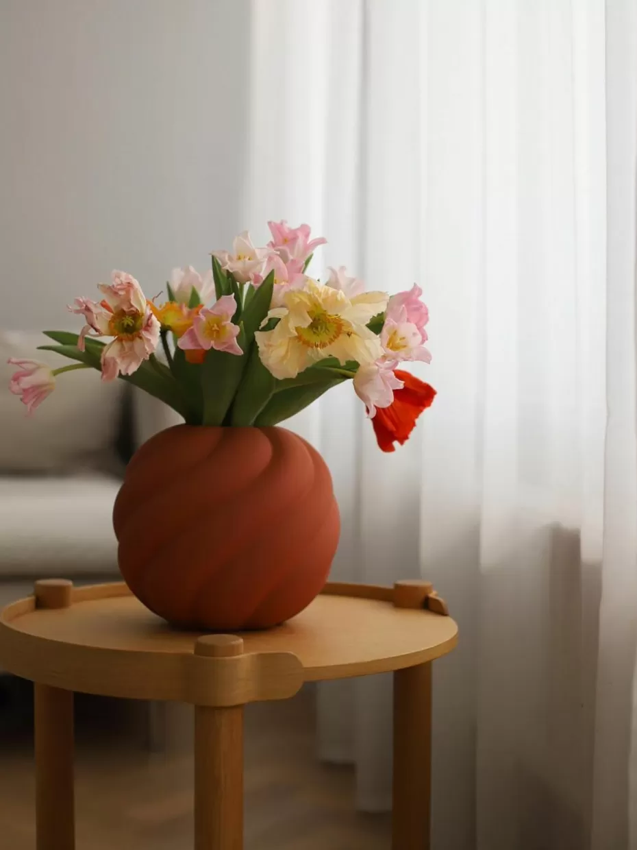 Vasen-Cooee Design Handbemalte Keramik-Vase Twist Ball, H 20 cm Terrakotta