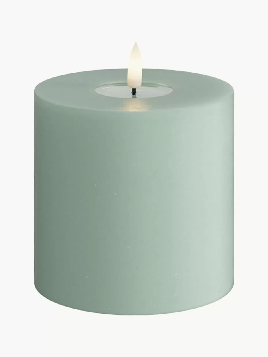 Kerzen-Deluxe Homeart Handgefertigte LED-Kerze Real Flame, H 10 cm Salbeigrün
