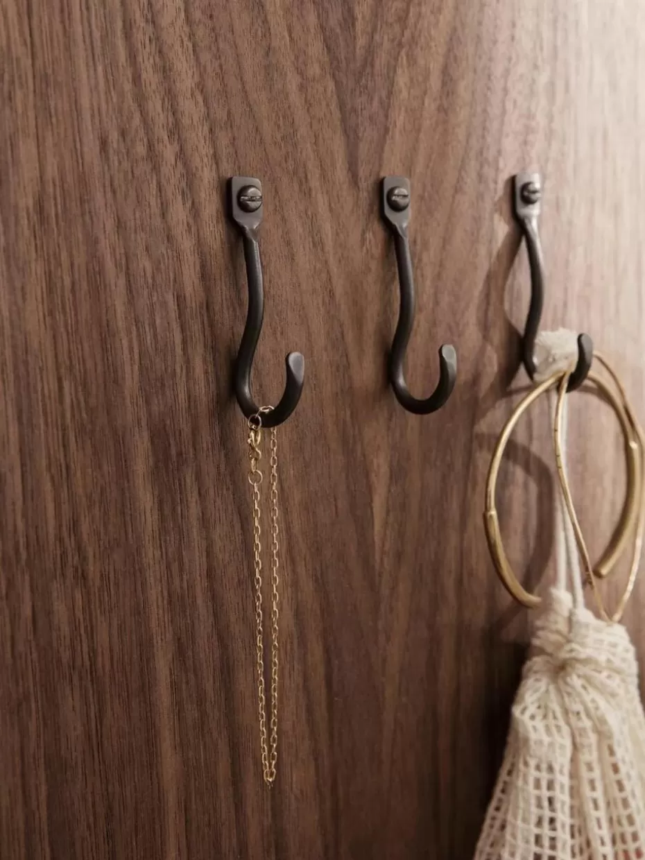 Garderoben-ferm LIVING Handgefertigte Messing-Wandhaken Curvature, 3 Stück Schwarz, matt