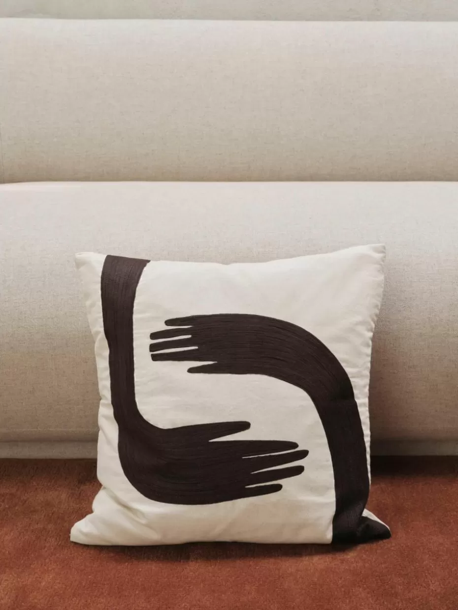 Dekokissen-ferm LIVING Handgesticktes Kissen Pose aus Bio-Baumwolle