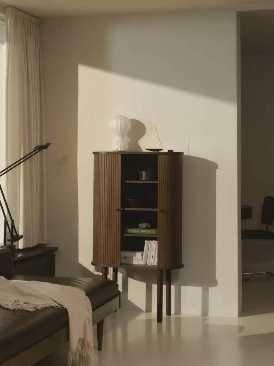 Kommoden & Sideboards | Kommoden & Sideboards-Westwing Collection Highboard Calary mit geriffelter Front Eichenholz, dunkelbraun lackiert