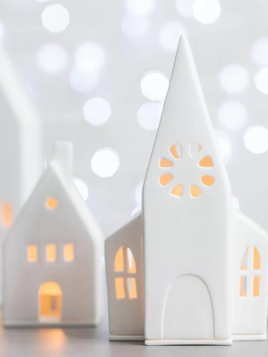 Weihnachtskerzen & Kerzenhalter | Teelichthalter-Räder Hohes Porzellan-Lichthaus Living, H 22 cm