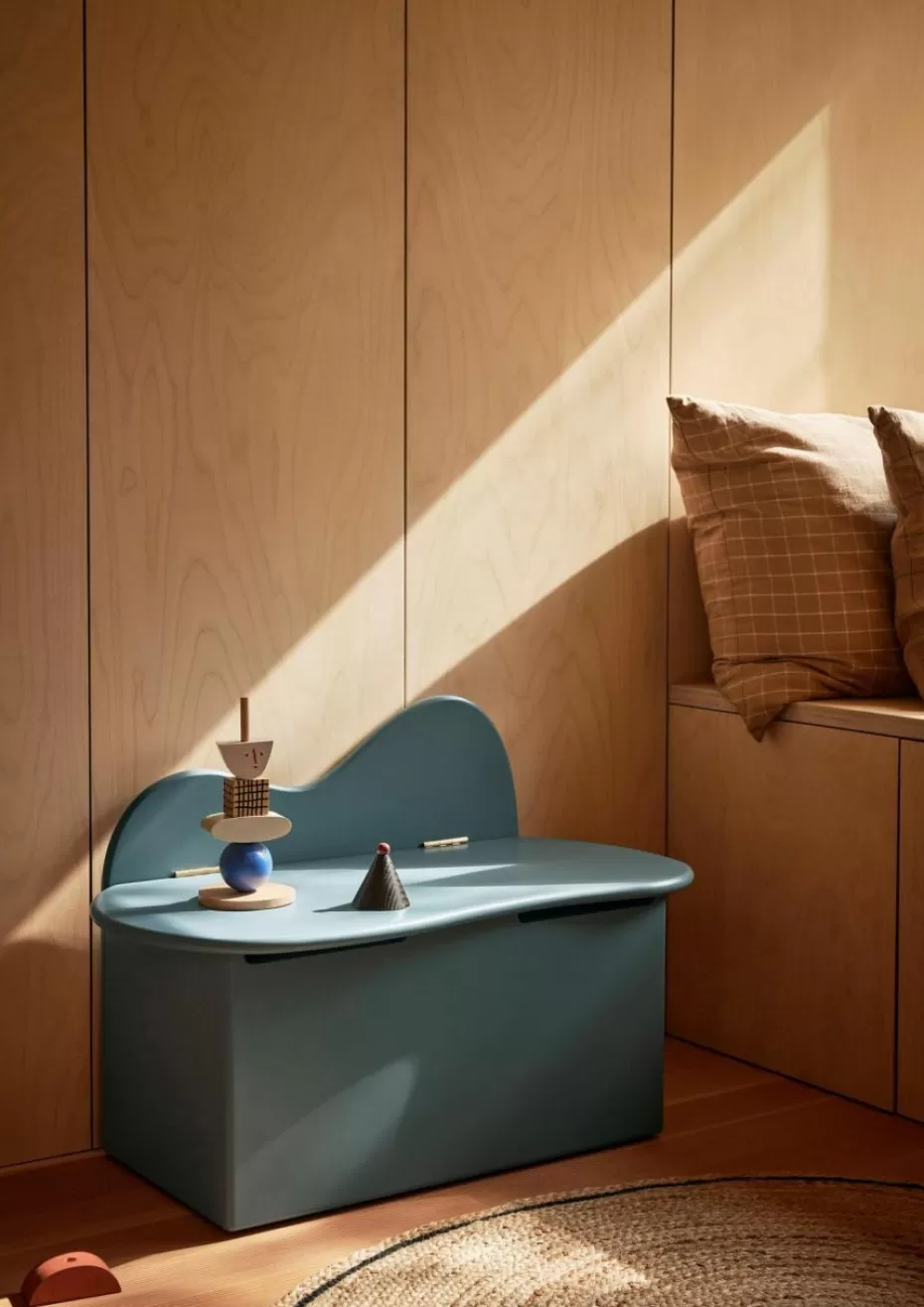 Stühle-ferm LIVING Kids Holz-Kinderbank Slope mit Stauraum Graublau