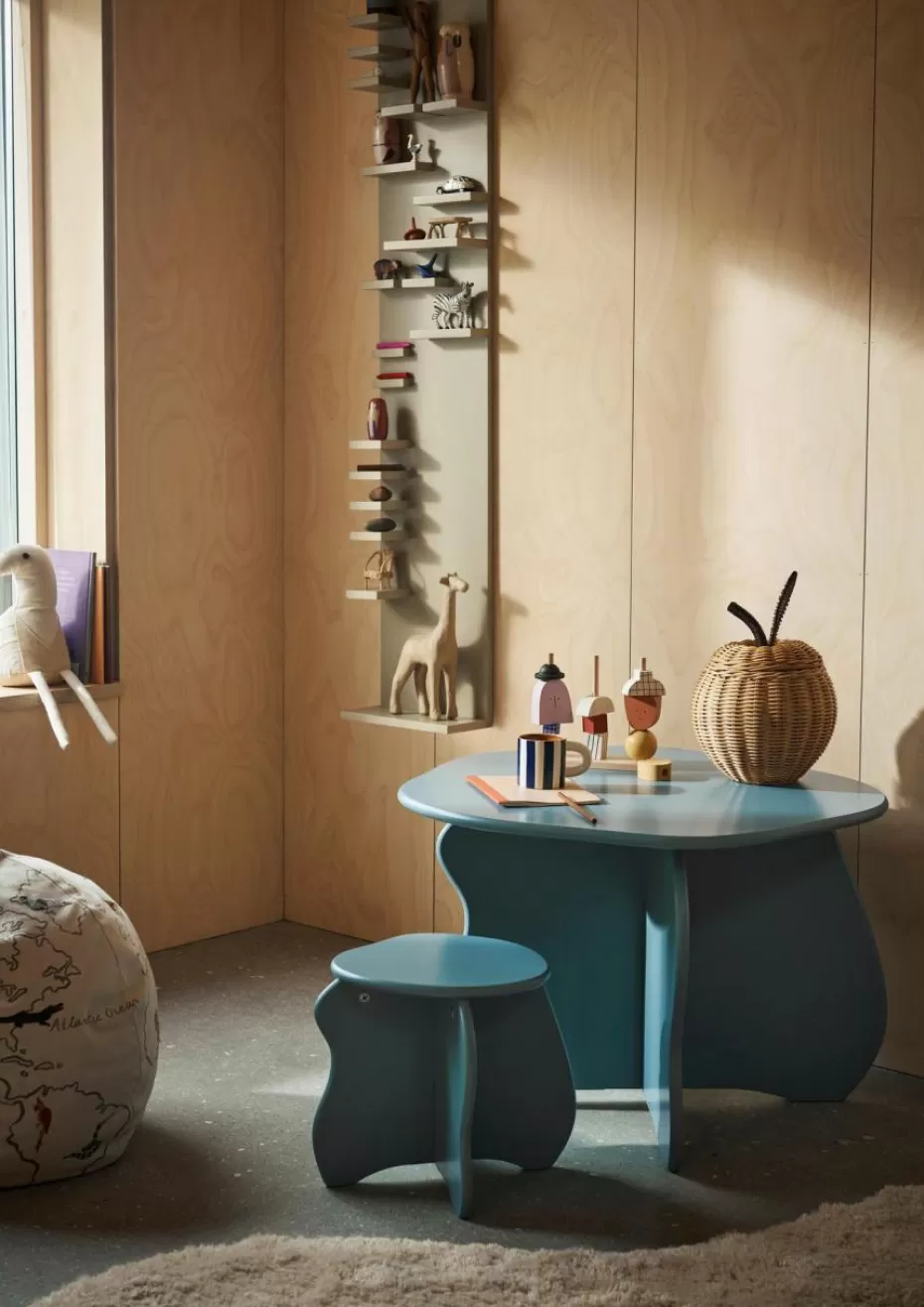 Stühle-ferm LIVING Kids Holz-Kinderhocker Slope Graublau