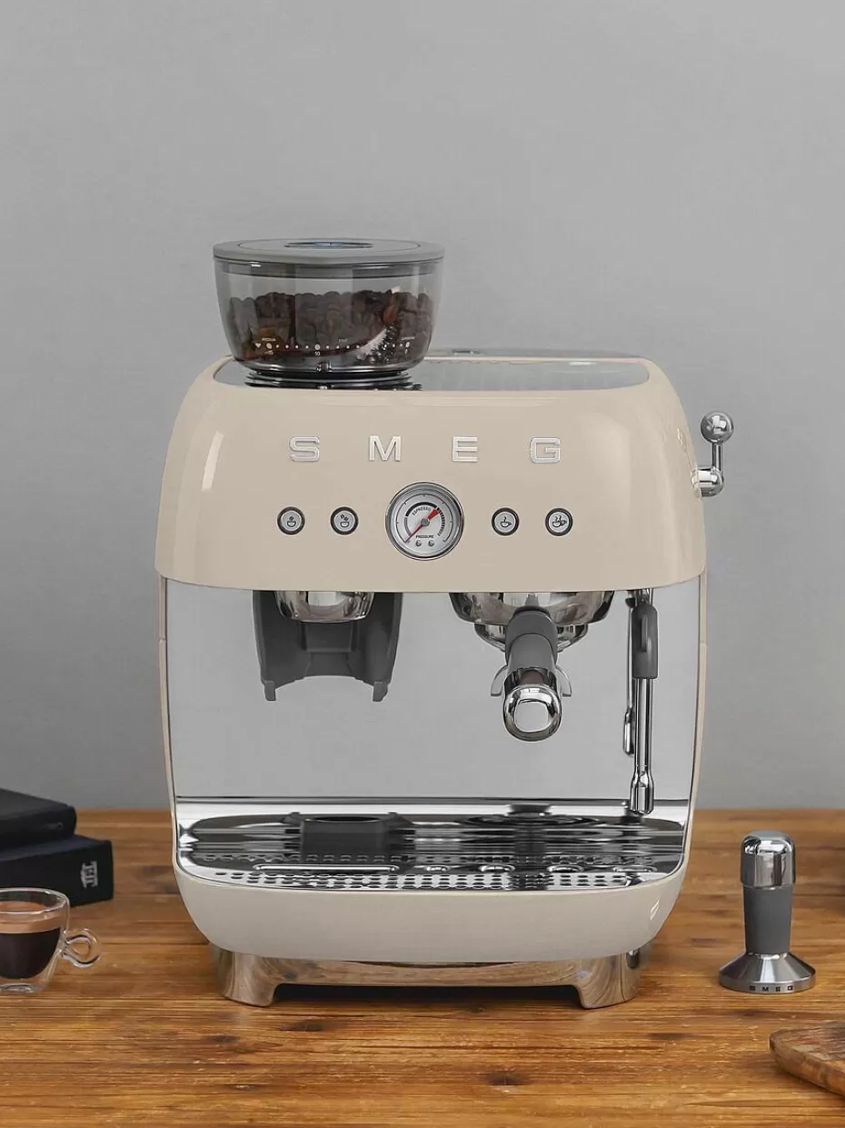 Kaffeemaschinen-Smeg Kaffeemaschine 50's Style mit Siebträger Off White, glänzend