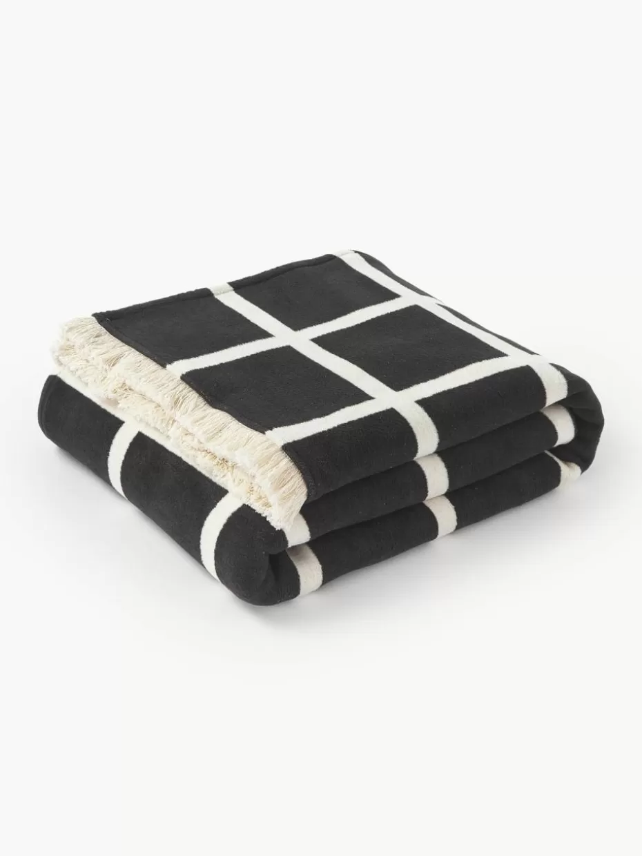 Decken & Plaids-Westwing Collection Karierte Kuscheldecke Edison mit Fransenabschluss Schwarz, Cremeweiß