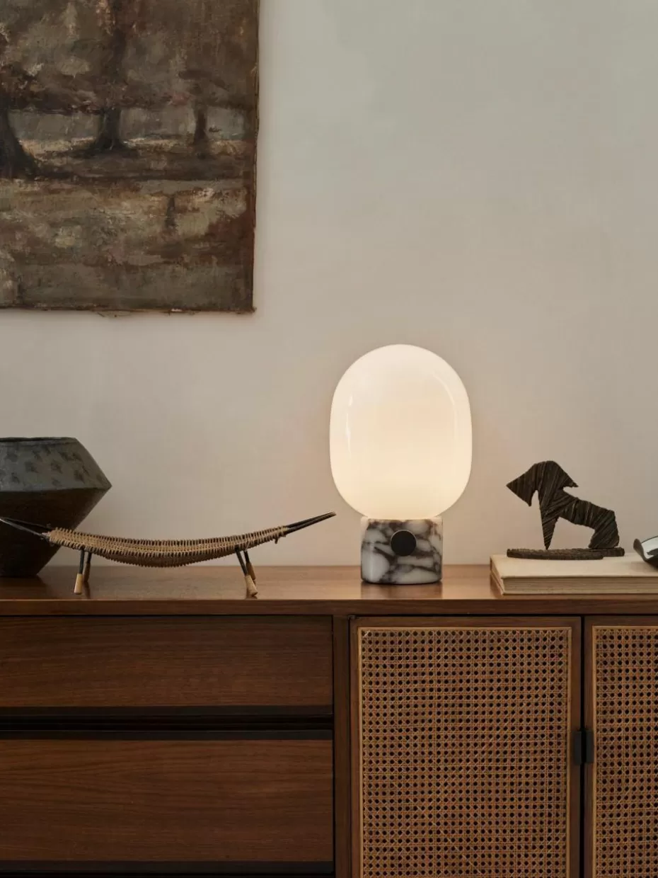 Nachttischlampen-Audo Copenhagen Kleine dimmbare Tischlampe JWDA, H 32 cm Weiß, Grau marmoriert
