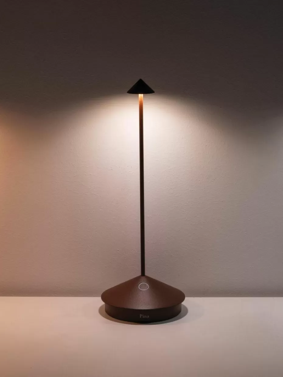 Outdoor Tischlampen | Led-Tischleuchten-Zafferano Kleine mobile LED-Tischlampe Pina, dimmbar Braun