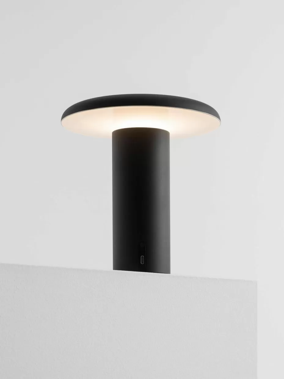 Led-Tischleuchten | Kabellose Tischlampen-Artemide Kleine mobile LED-Tischlampe Takku, dimmbar Schwarz
