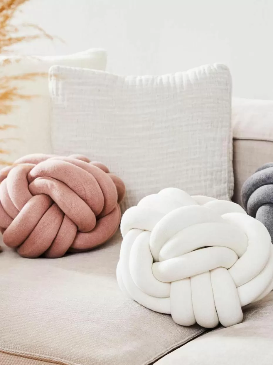 Dekokissen-Westwing Collection Knoten-Kissen Twist Altrosa