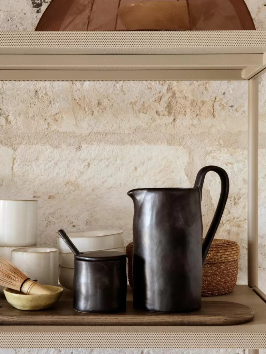 Weihnachtsgeschirr | Nordic Celebrations-ferm LIVING Krug Flow aus Steinzeug, 1 L Schwarz