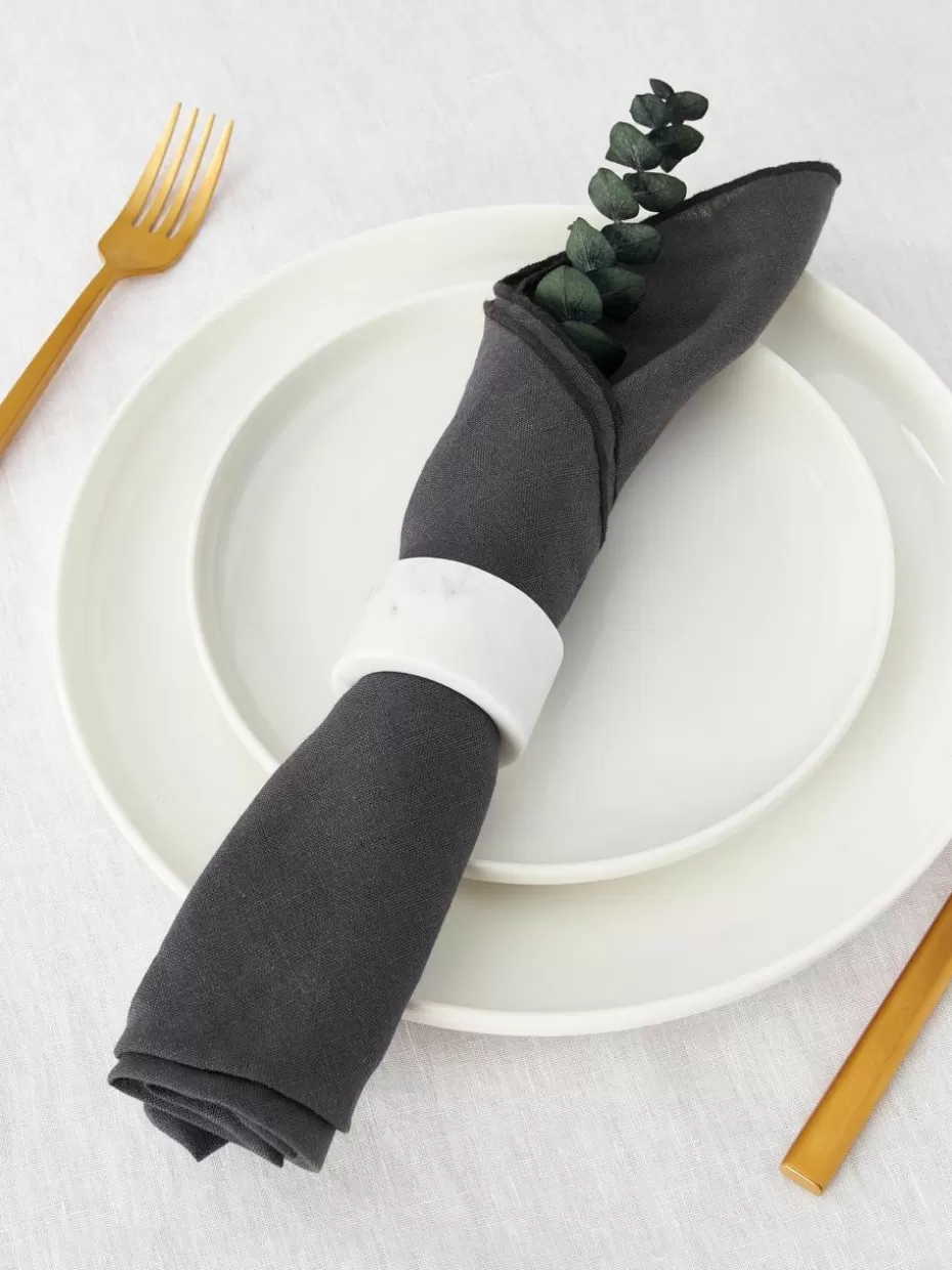 Weihnachtstischwäsche | Nordic Celebrations-Westwing Collection Leinen-Servietten Kennedy mit Umkettelung, 4 Stück Anthrazit, Schwarz