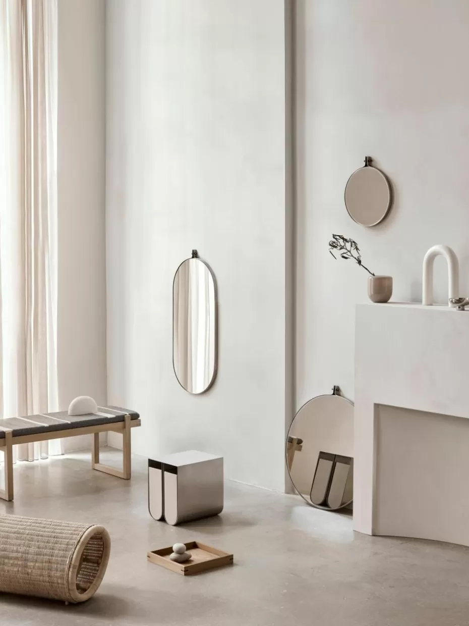 Beistelltische-Kristina Dam Metall-Beistelltisch Curved Silberfarben