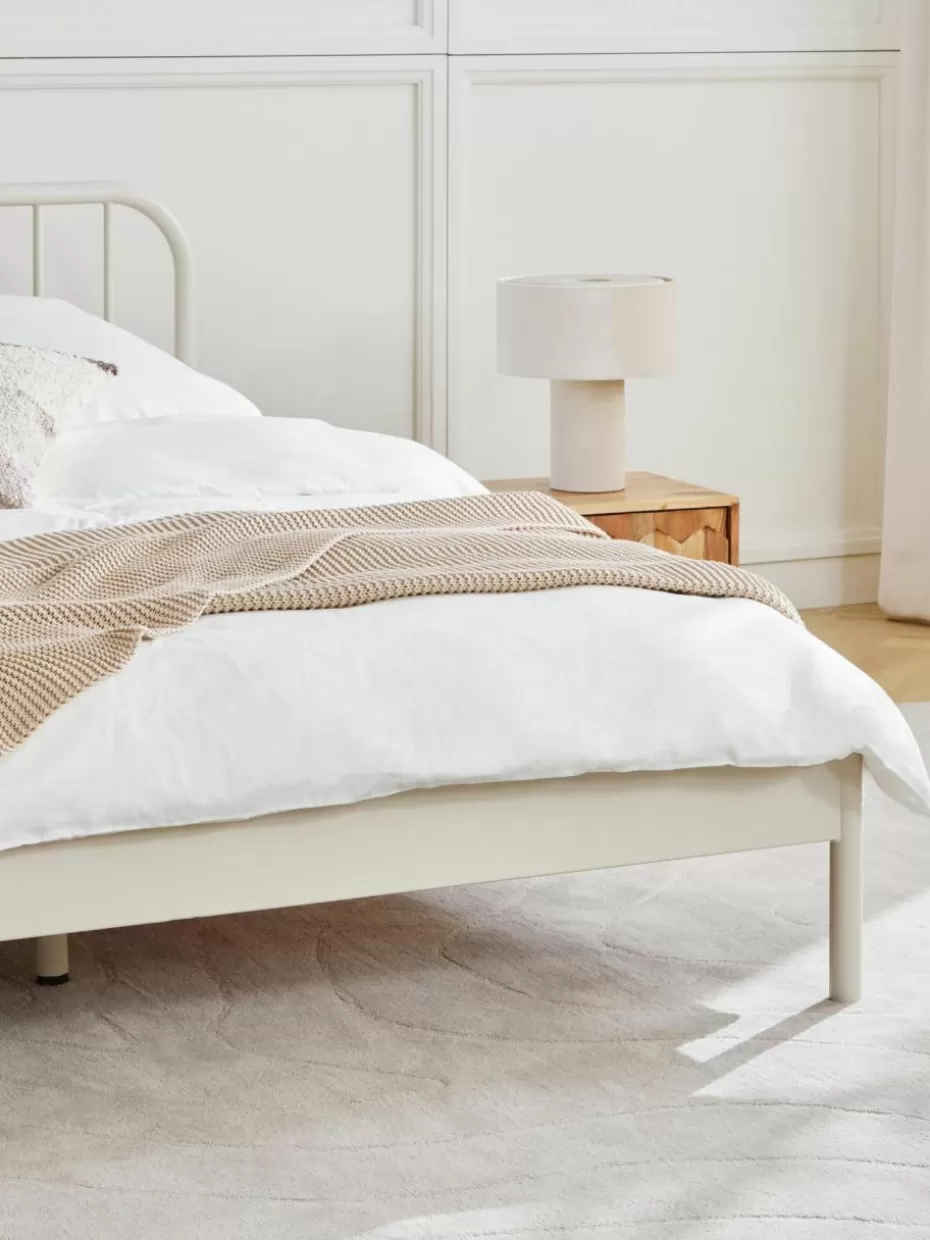 Betten-Westwing Collection Metallbett Sanna Hellbeige