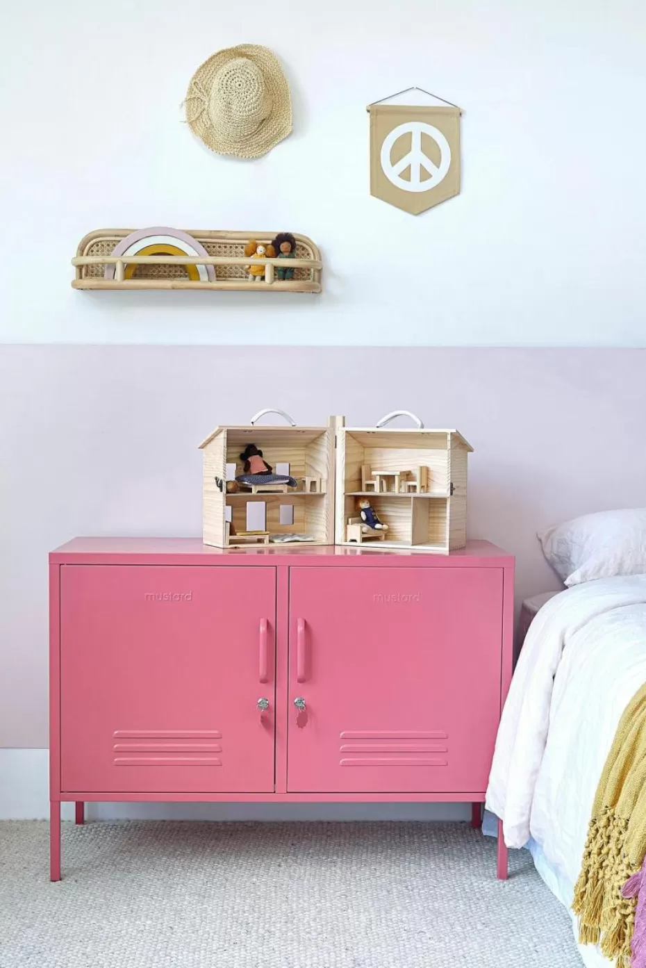 Kommoden & Sideboards-Mustard Made Metall-Sideboard The Lowdown Altrosa