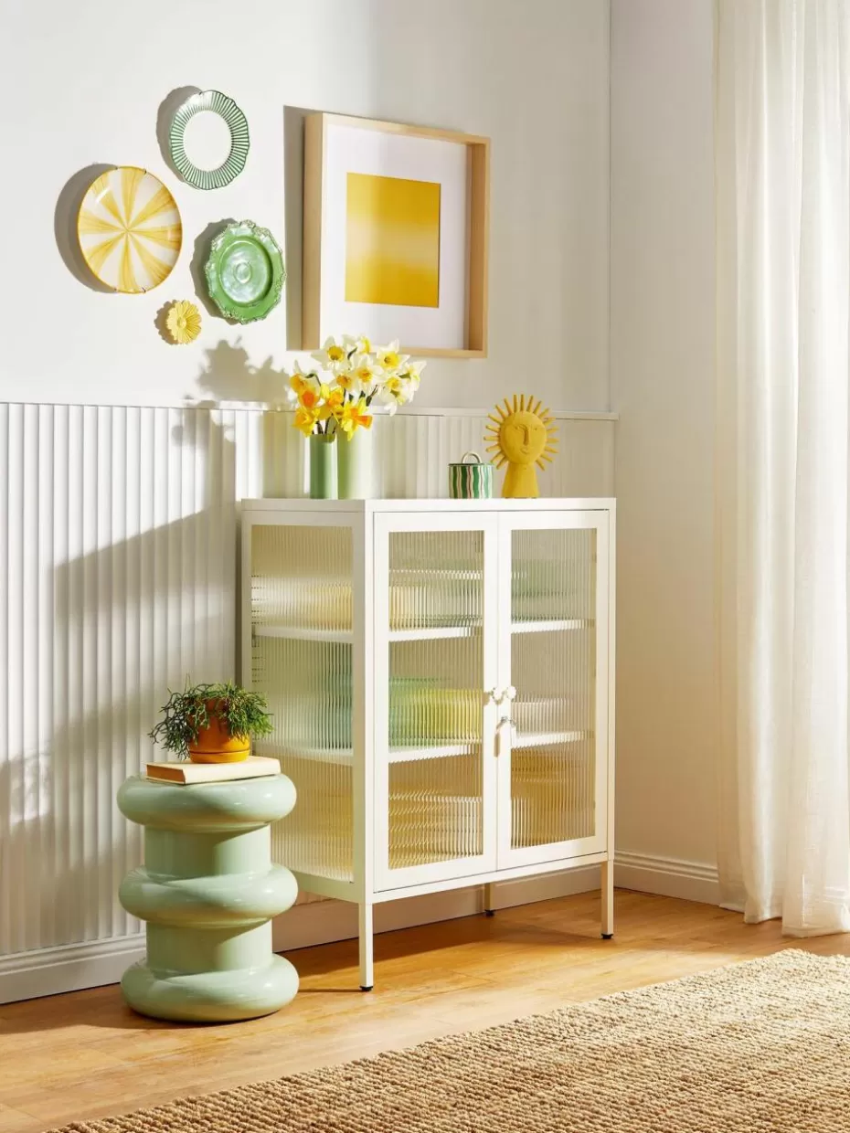 Vitrinen-Mustard Made Metall-Vitrine The Mixer mit geriffeltem Glas Off White