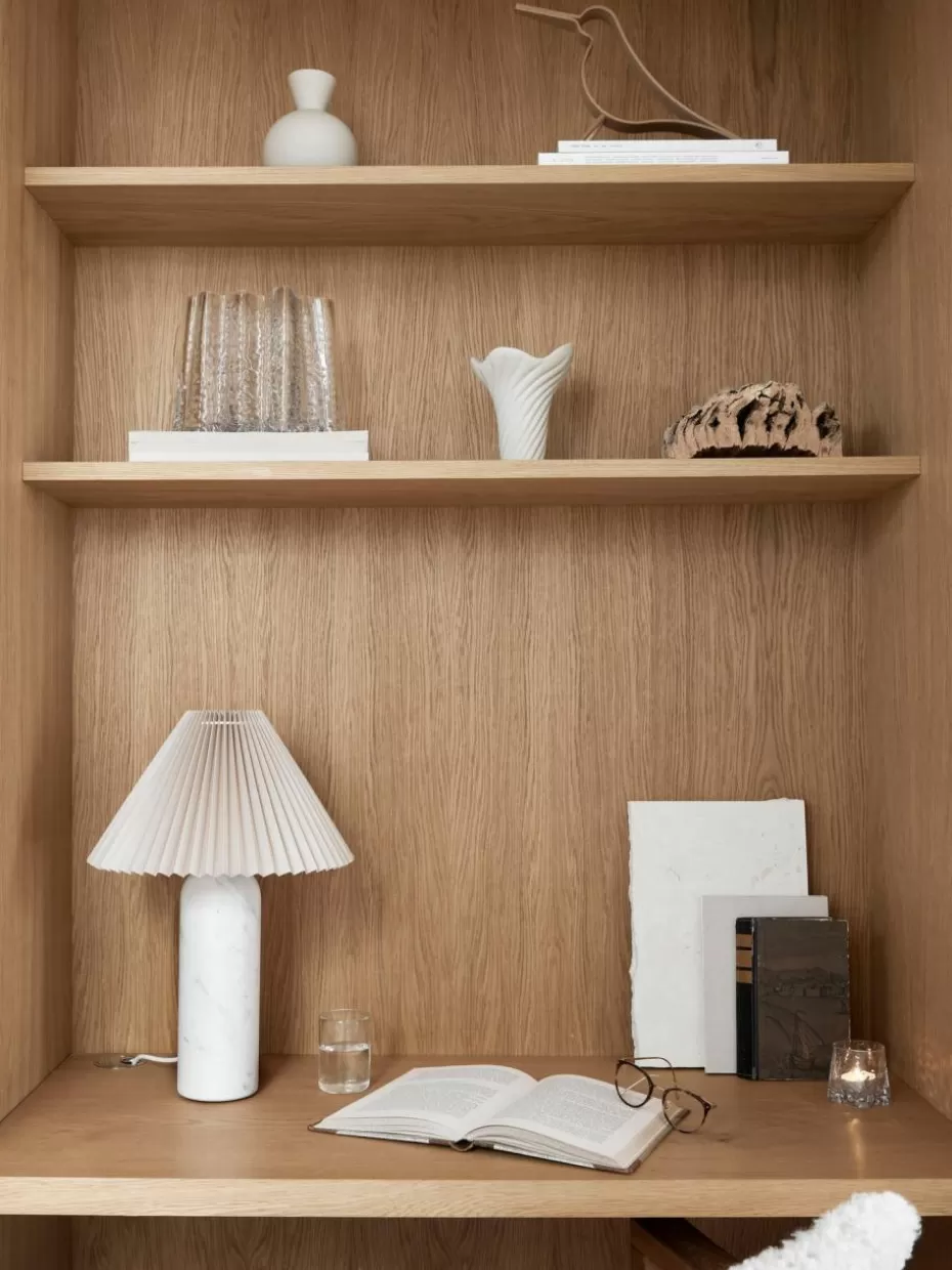 Romantische Details | Vasen-Cooee Design Mundgeblasene Glas-Vase Gry mit strukturierter Oberfläche, H 19 cm Transparent