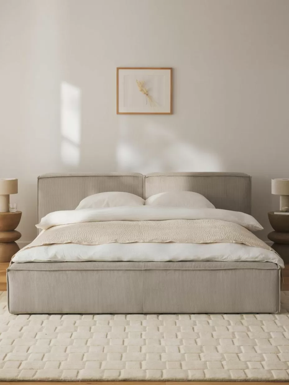Betten-Westwing Collection Polsterbett Lennon aus Cord mit Stauraum Cord Hellbeige