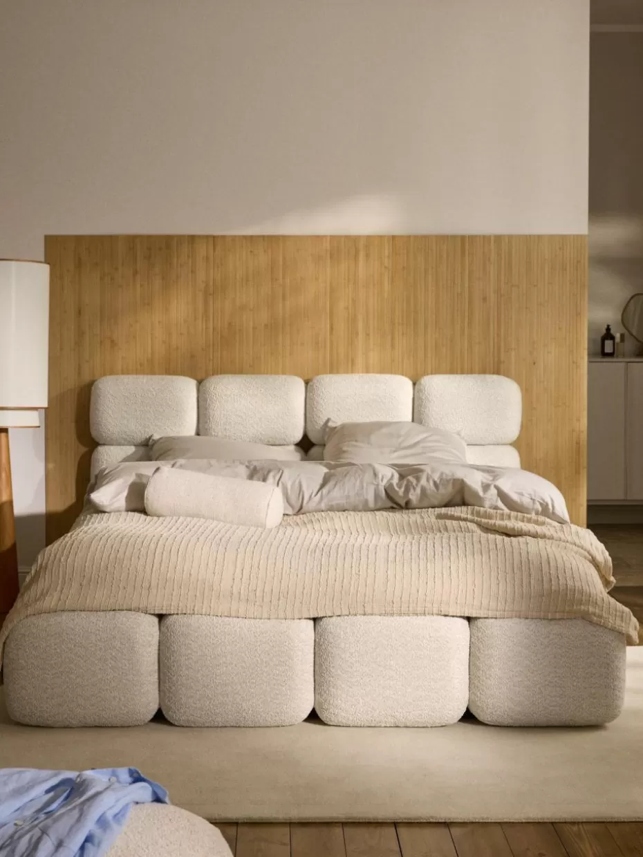 Betten-Westwing Collection Polsterbett Tayla aus Teddy-Bouclé mit Stauraum Teddy-Bouclé Off White