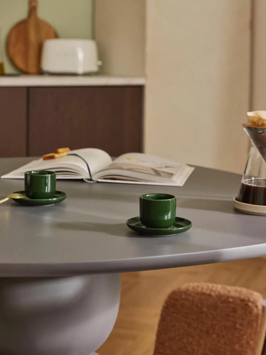 Weihnachtsgeschirr | Festliche Eleganz-Westwing Collection Porzellan-Espressobecher Nessa mit Untertassen, 4 Stück Dunkelgrün, glänzend