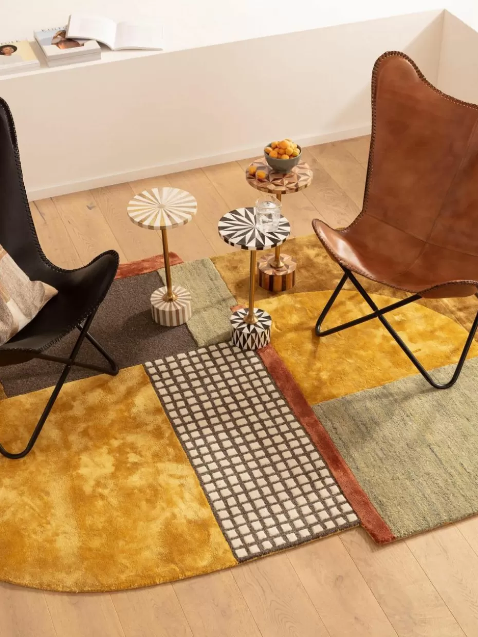 Glow-Up | Beistelltische-Kare Design Runder Beistelltisch Domero, handgefertigt Holz, hell lackiert