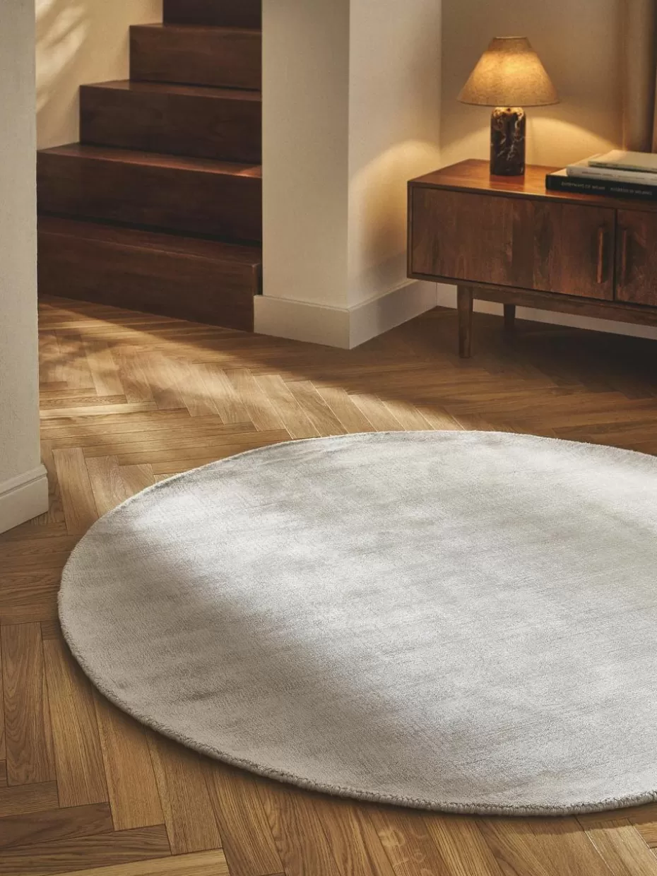 Runde Teppiche-Westwing Collection Runder Viskoseteppich Jane, handgewebt Off White