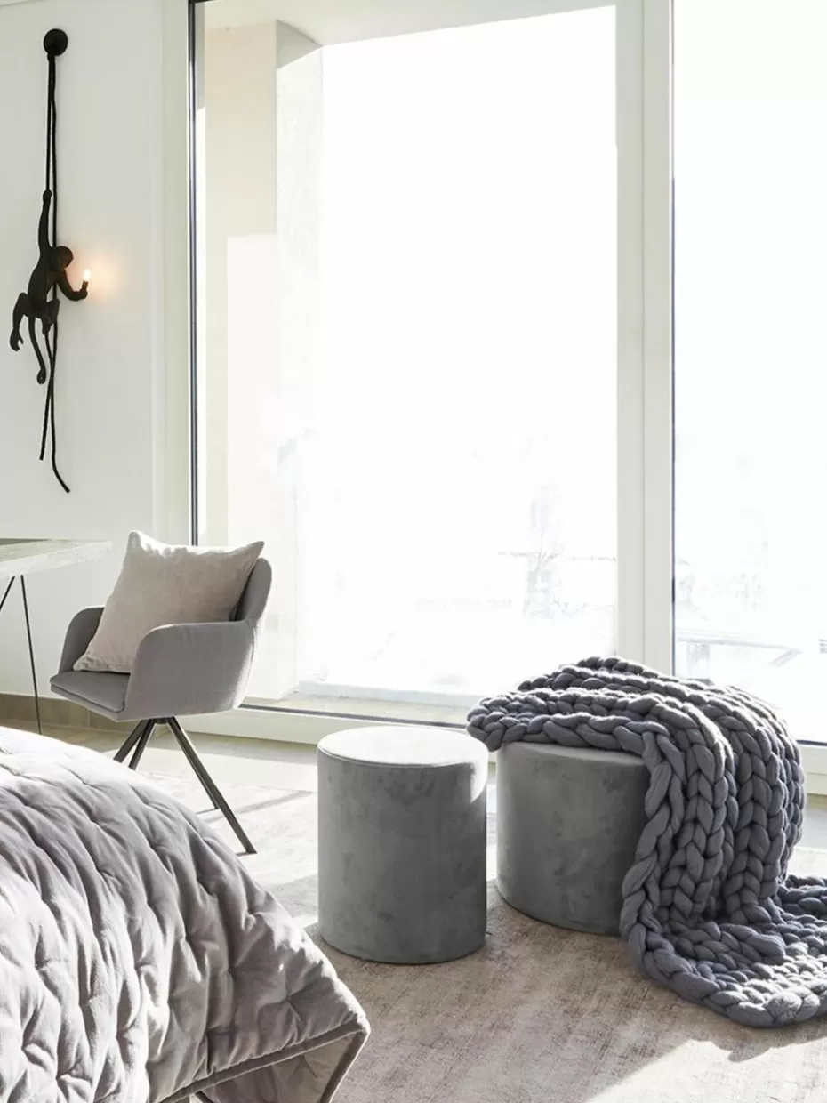 Flur Hocker | Hocker-Westwing Collection Samt-Hocker Daisy Samt Grau