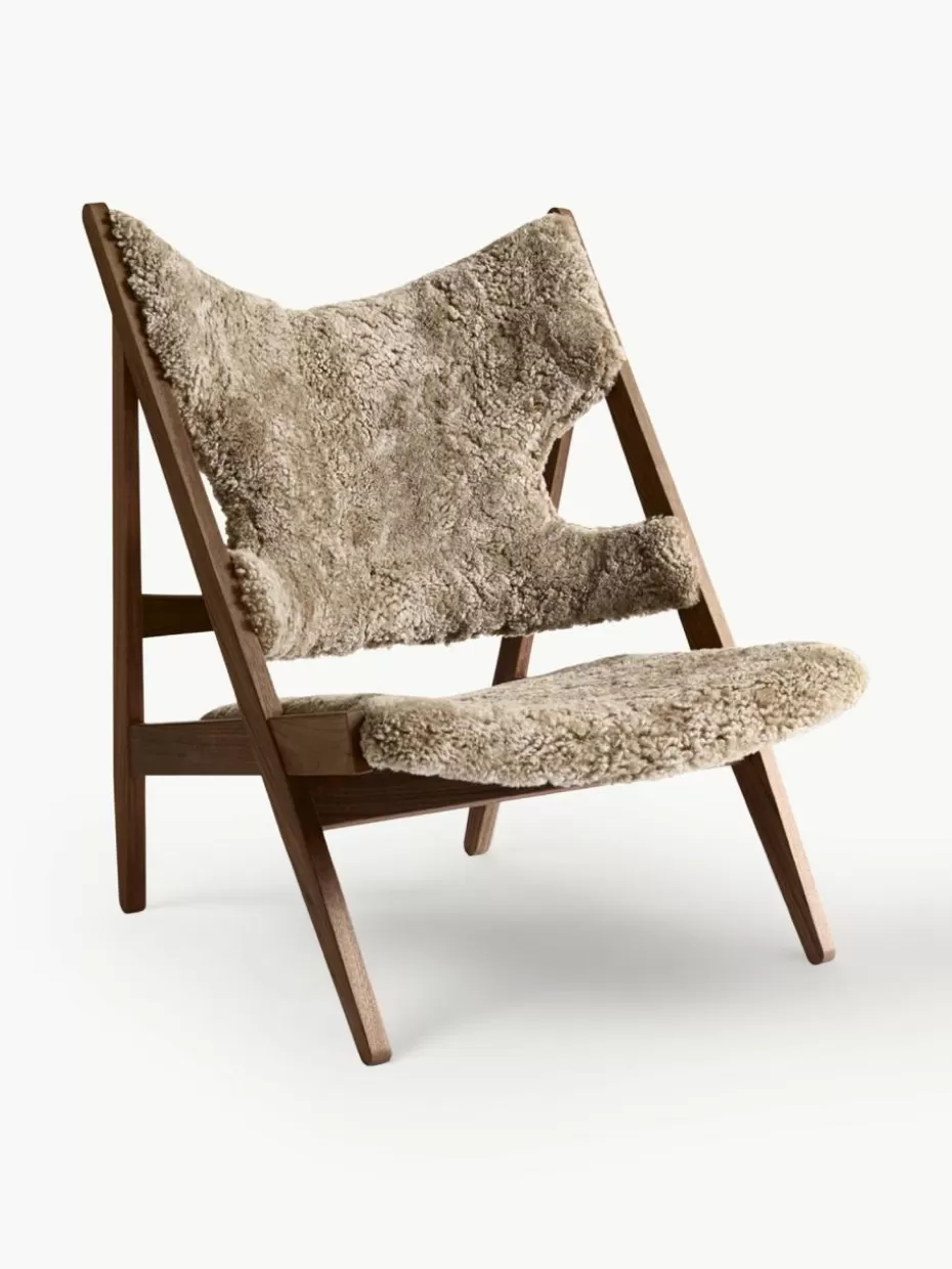 Sessel-Audo Copenhagen Schaffell-Loungesessel Knitting Schaffell Taupe, Walnussholz