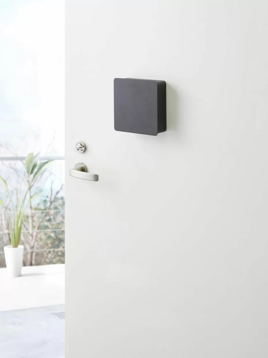 Garderoben-Yamazaki Schlüsselkästchen Rin mit magnetischer Rückseite Schwarz