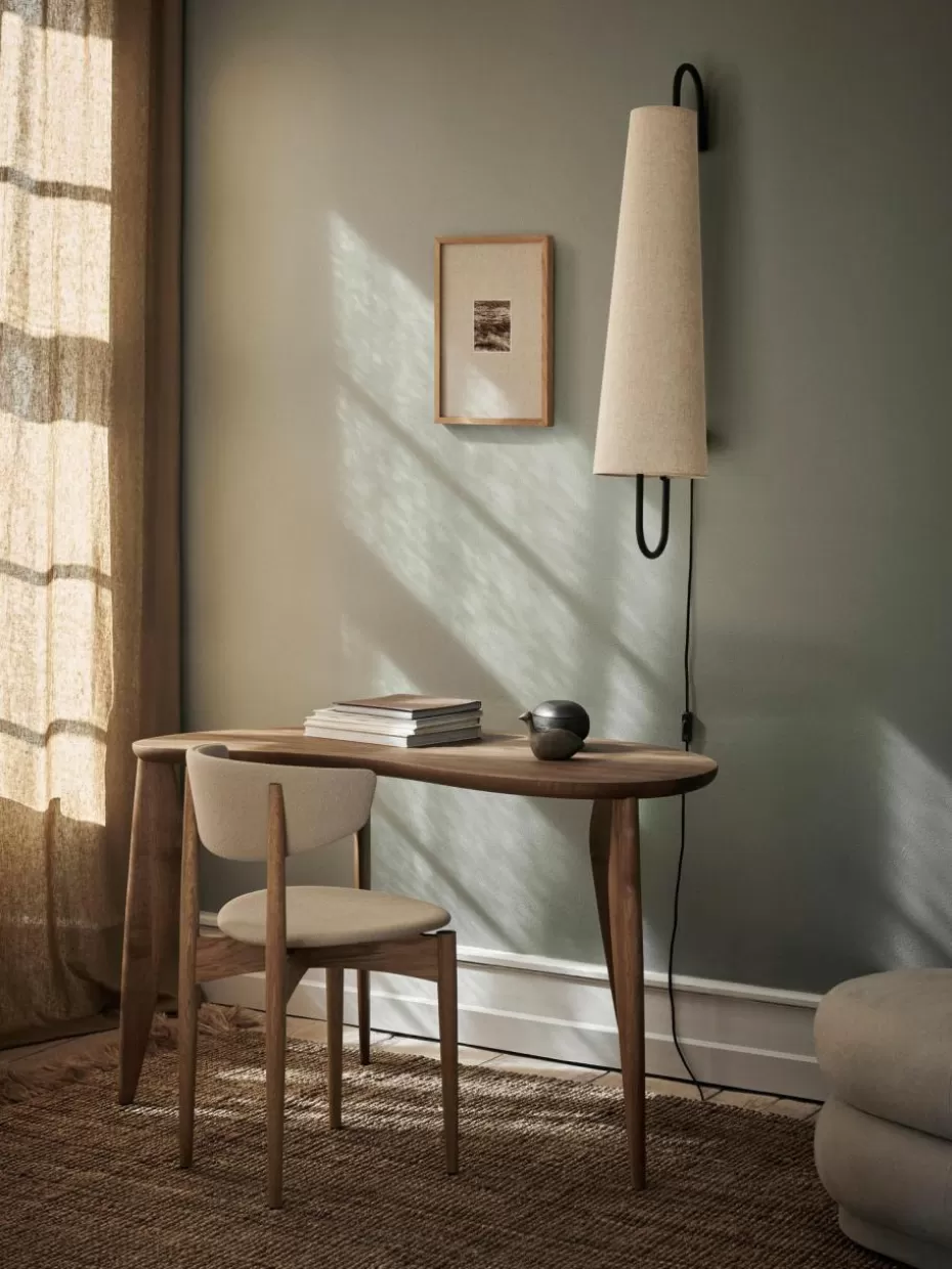 Schreibtische-ferm LIVING Schreibtisch Feve aus Walnussholz in organischer Form