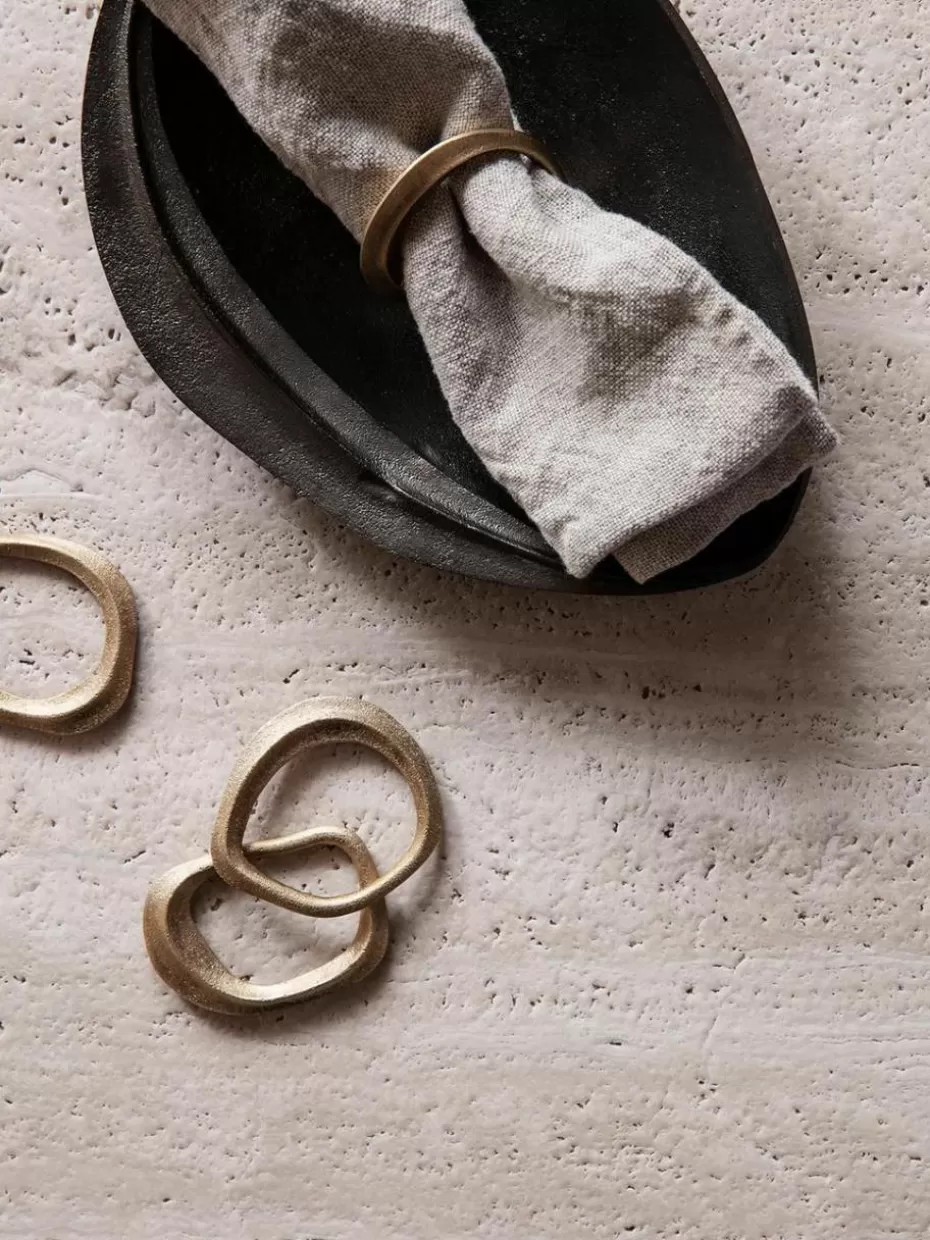 Nordic Celebrations | Servietten & Ringe-ferm LIVING Serviettenringe Flow, 4er-Set Messing