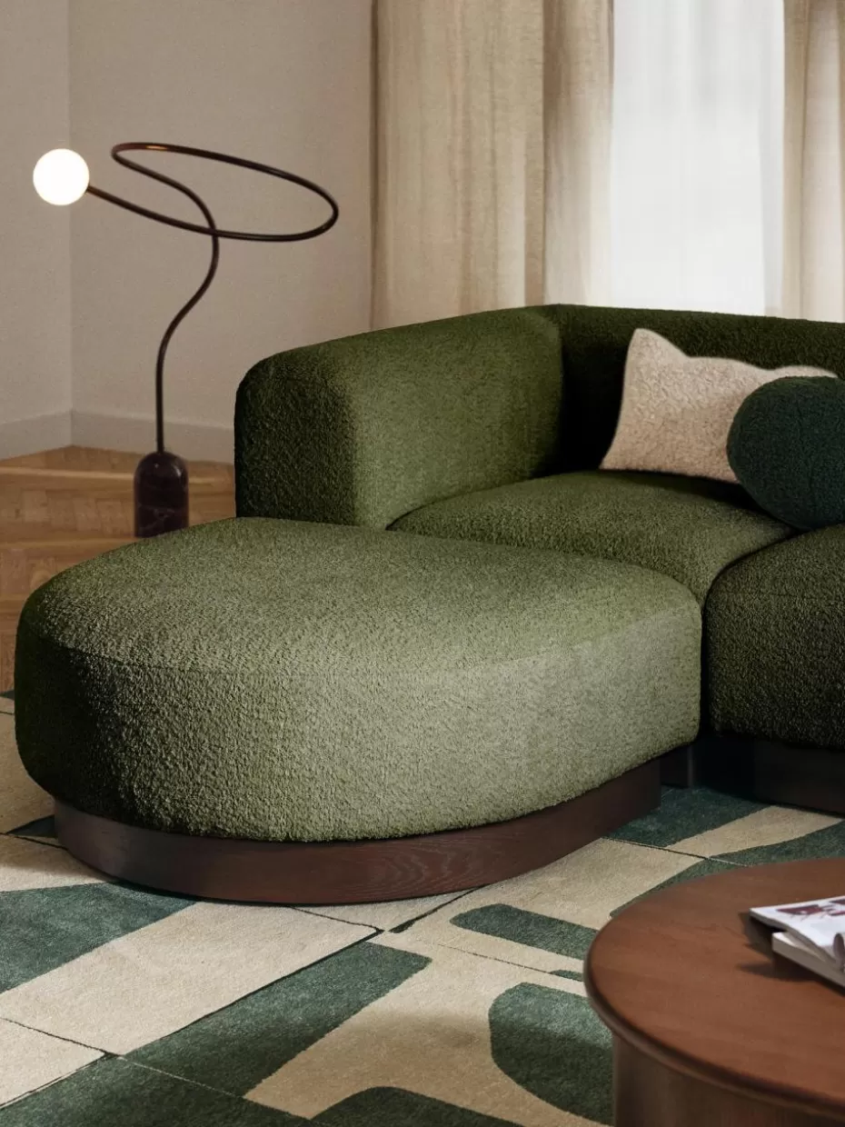 Sofas-Westwing Collection Sofa-Hocker Natalie aus Teddy-Bouclé Teddy-Bouclé Dunkelgrün, dunkles Buchenholz