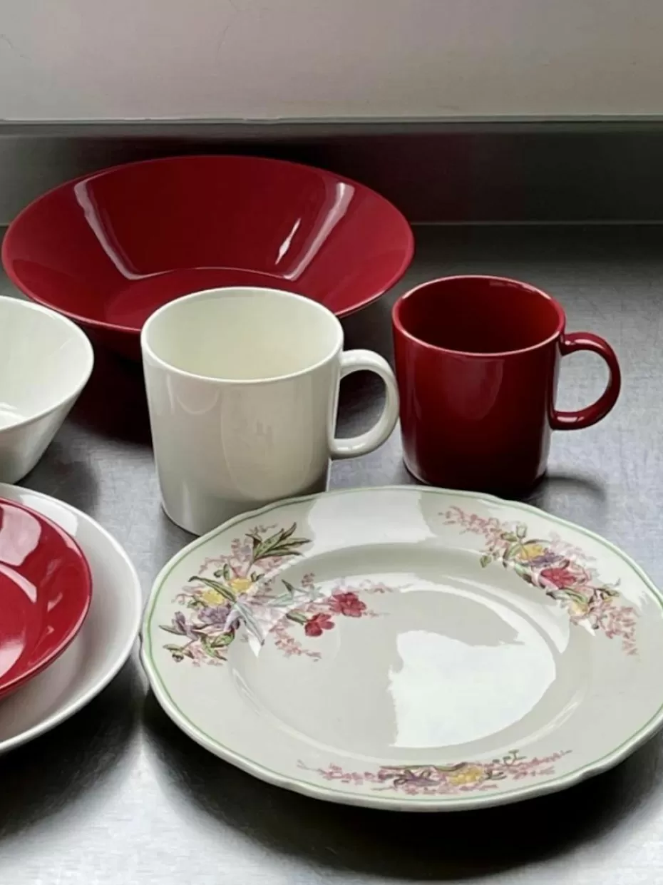 Weihnachtsgeschirr | Festliche Eleganz-iittala Tasse Teema aus Vitro-Porzellan Weinrot