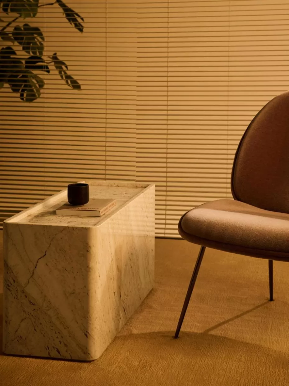 Beistelltische | Couchtische-GUBI Travertin-Beistelltisch Pietra Travertin Hellbeige