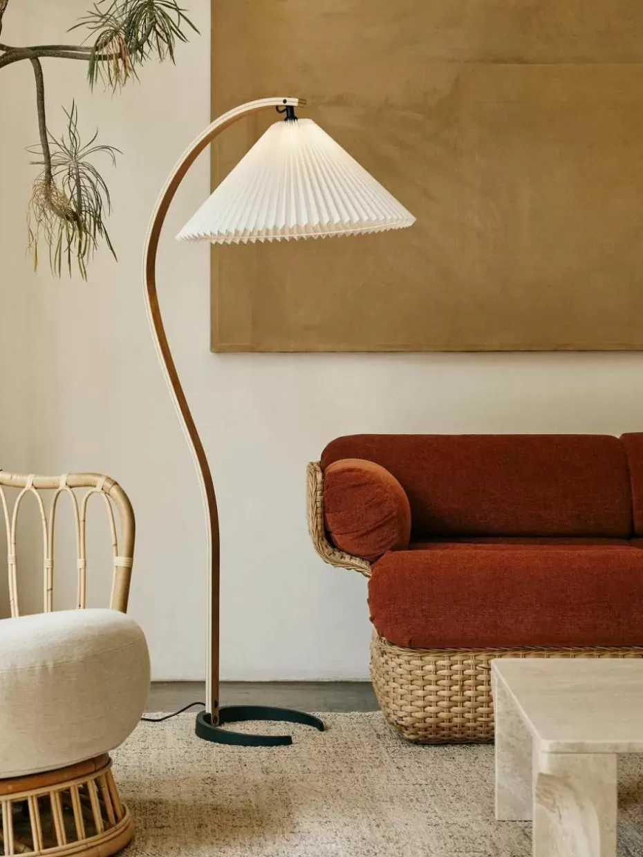 Leselampen-GUBI Verstellbare Stehlampe Timberline