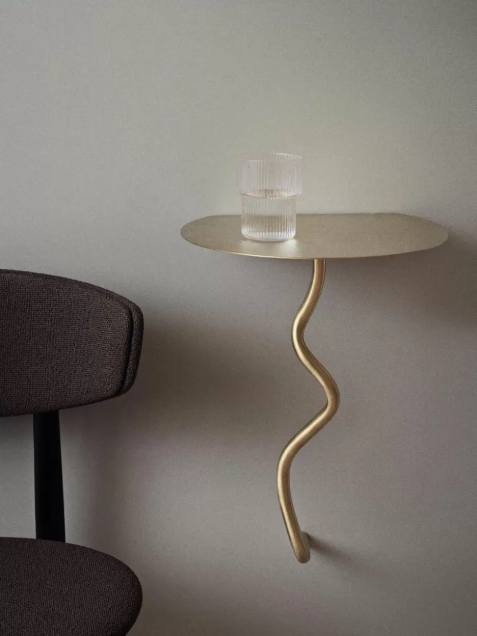 Nachttische | Beistelltische-ferm LIVING Wand-Beistelltisch Curvature aus Messing Messing, glänzend