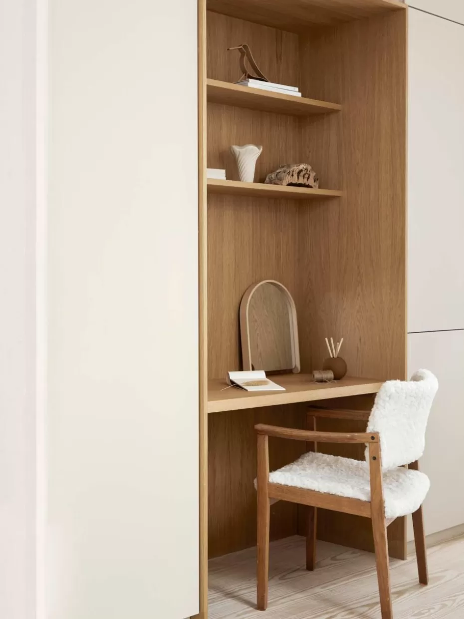 Wandspiegel-Cooee Design Wandspiegel Woody aus Eichenholz Helles Holz